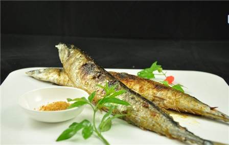 Deep-Fried Mackerel Pike, photographed